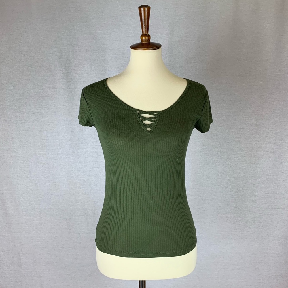 Kohl’s Navy Green Top